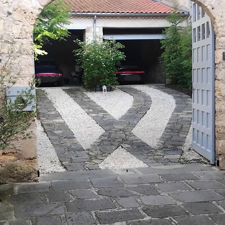 مبيت وإفطار Saint-Saturnin  La Tour Noble المظهر الخارجي الصورة